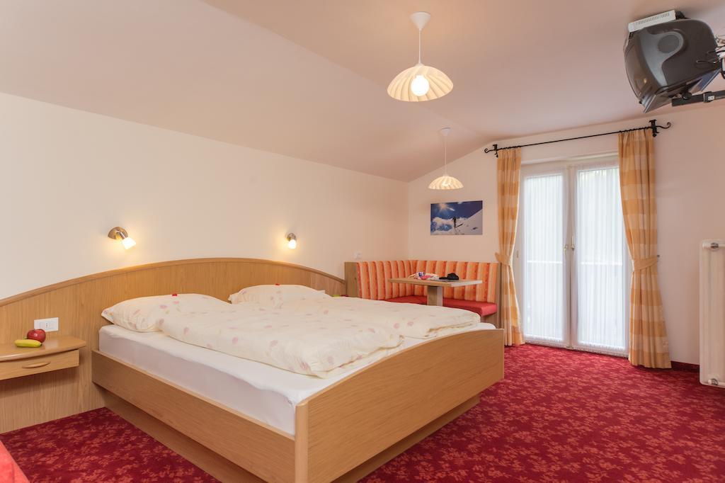 Kedul Lodge Santa Cristina Val Gardena Pokoj fotografie