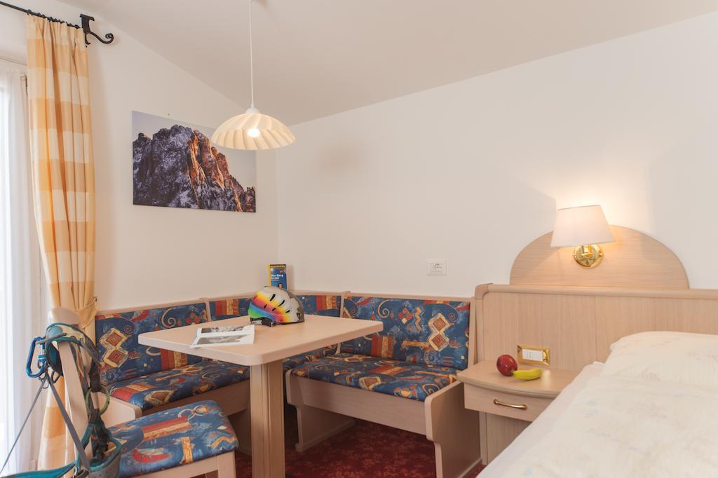 Kedul Lodge Santa Cristina Val Gardena Pokoj fotografie